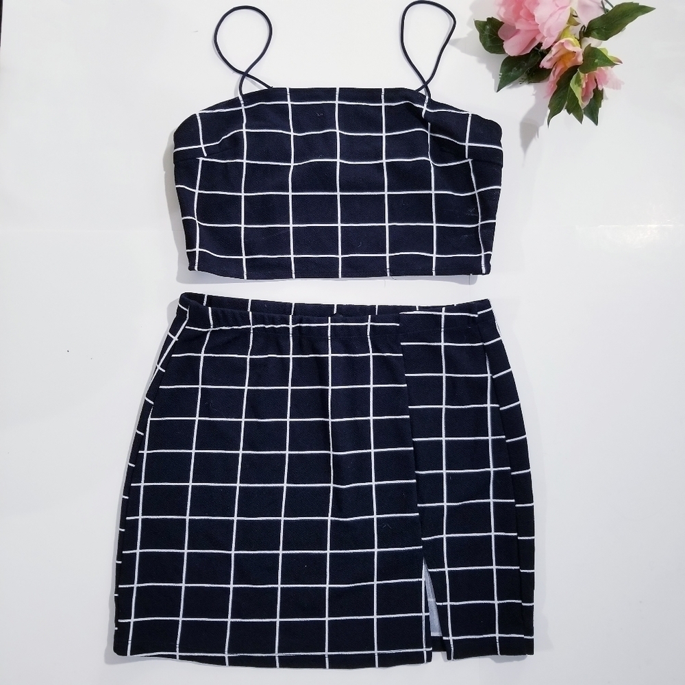SHEIN Plaid 2 Set Crop Set & Skirt Large - Picture 4 of 14